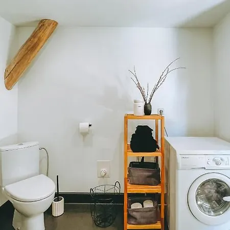 Апартаменти White Loft In The Center *