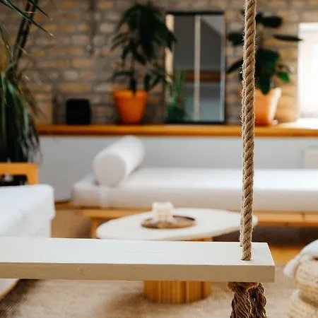 Апартаменти White Loft In The Center